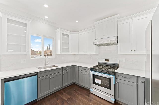 7 Bed Home for Sale in Los Angeles, California