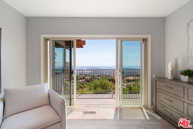29734 Grandpoint Lane, Rancho Palos Verdes, California 90275, 3 Bedrooms Bedrooms, ,1 BathroomBathrooms,Residential,Sold,Grandpoint,21731716