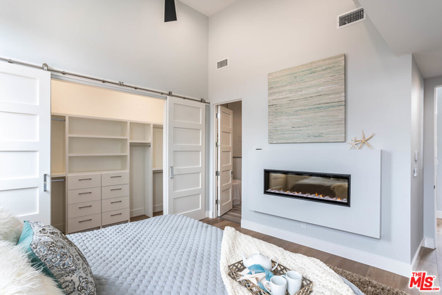 2423 Rockefeller Lane, Redondo Beach, California 90278, 5 Bedrooms Bedrooms, ,5 BathroomsBathrooms,Residential,Sold,Rockefeller,20581390