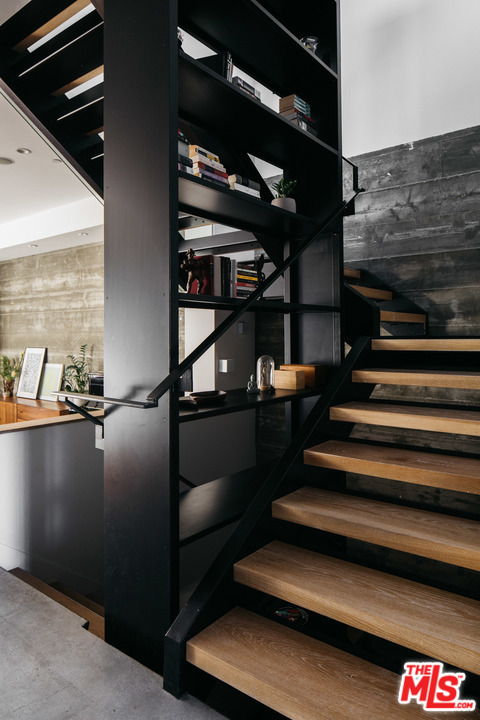 3 Bed Home for Sale in Los Angeles, California