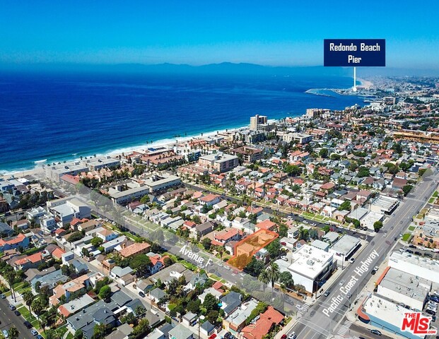 227 AVENUE F, Redondo Beach, California 90277, ,Residential Income,Sold,AVENUE F,19460230