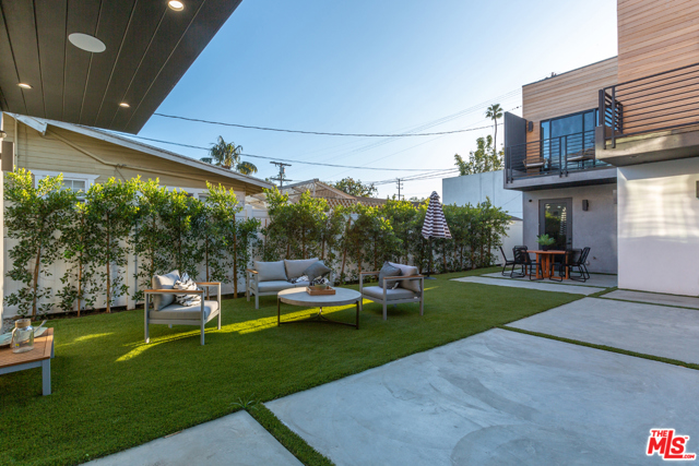 5 Bed Home for Sale in Venice, California