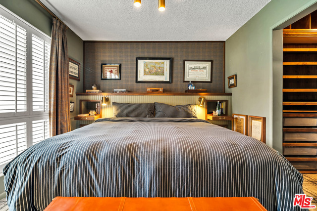 1 Bed Home for Sale in West Hollywood, California