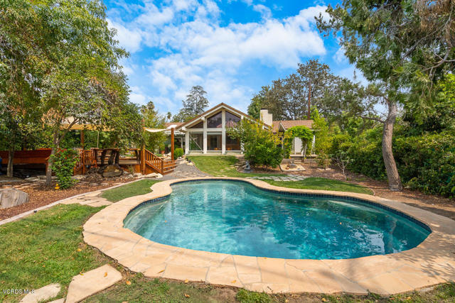 Photo of 1927 Meadow View Court, Thousand Oaks, CA 91362