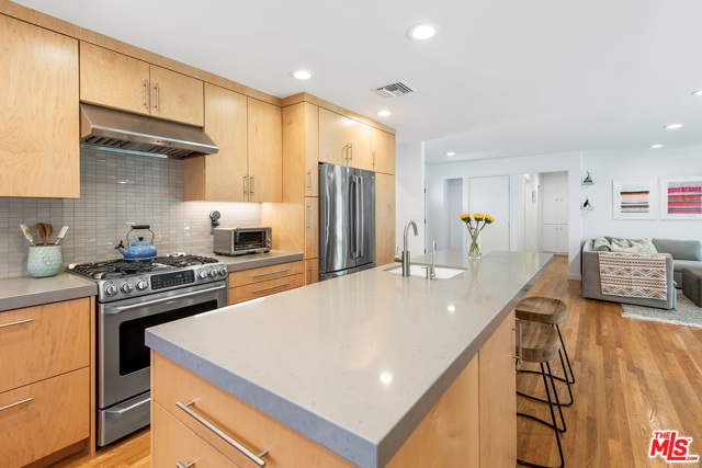 3 Bed Home for Sale in Encino, California