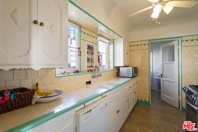  Income Home for Sale in Beverly Hills, California