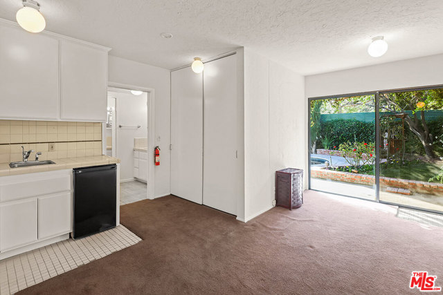 3 Bed Home for Sale in Lake Balboa, California