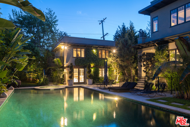 5 Bed Home for Sale in Santa Monica, California