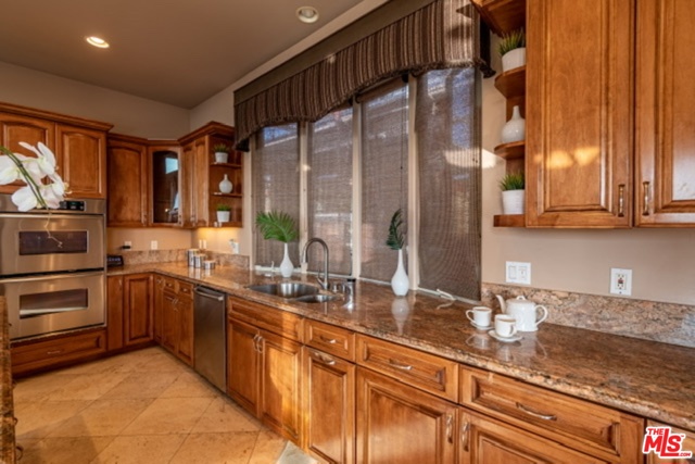 822 6TH Street, Hermosa Beach, California 90254, 4 Bedrooms Bedrooms, ,4 BathroomsBathrooms,Residential,Sold,6TH,19537348