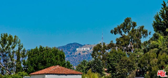 1 Bed Home for Sale in Los Angeles, California