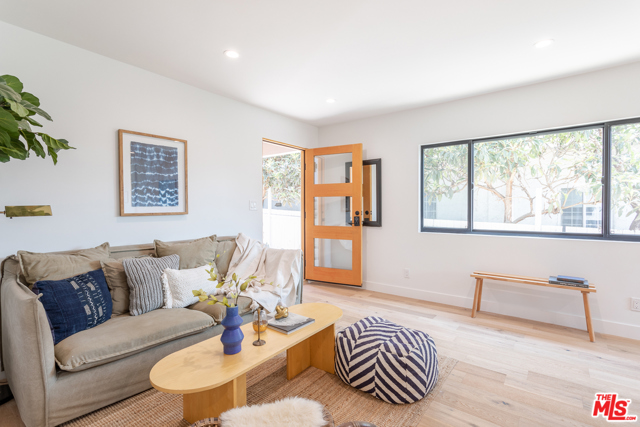 2 Bed Home for Sale in Venice, California