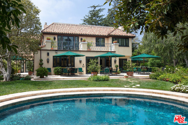 5 Bed Home for Sale in Los Angeles, California