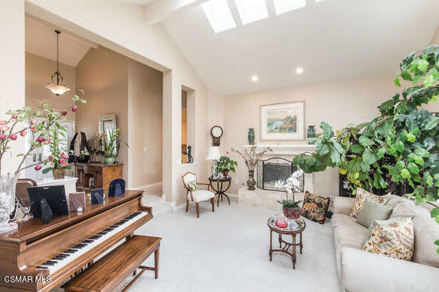 4 Bed Home for Sale in Thousand Oaks, California
