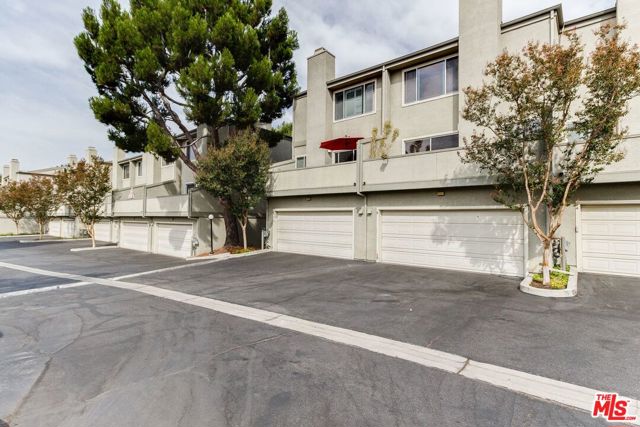 3 Bed Home for Sale in Granada Hills, California