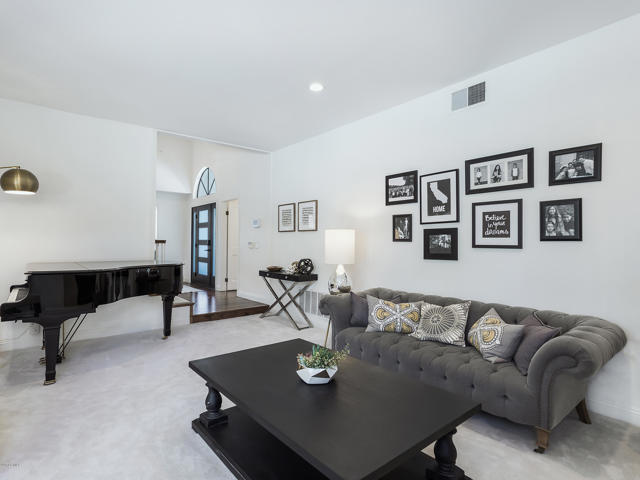 5 Bed Home for Sale in Agoura Hills, California