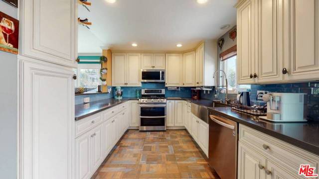 3 Bed Home for Sale in Studio City, California
