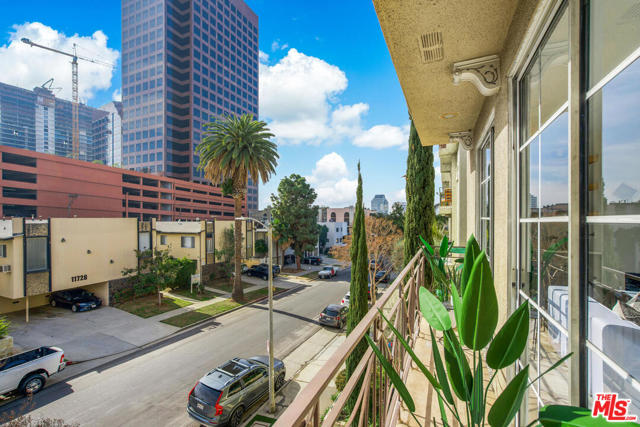 3 Bed Home for Sale in Los Angeles, California