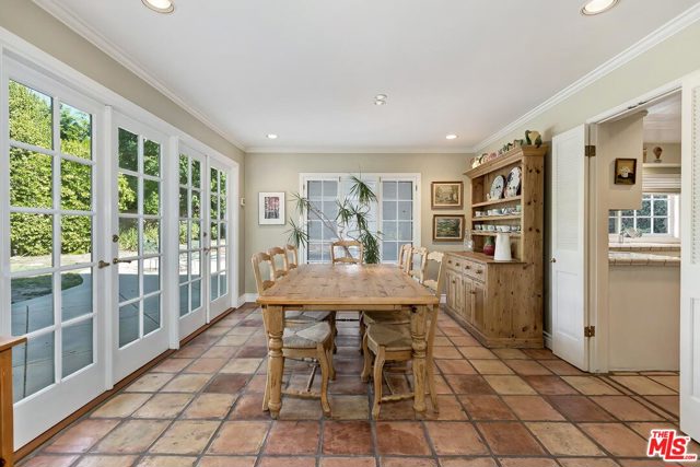 5 Bed Home for Sale in Encino, California