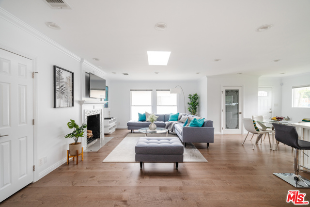 4 Bed Home for Sale in Sherman Oaks, California