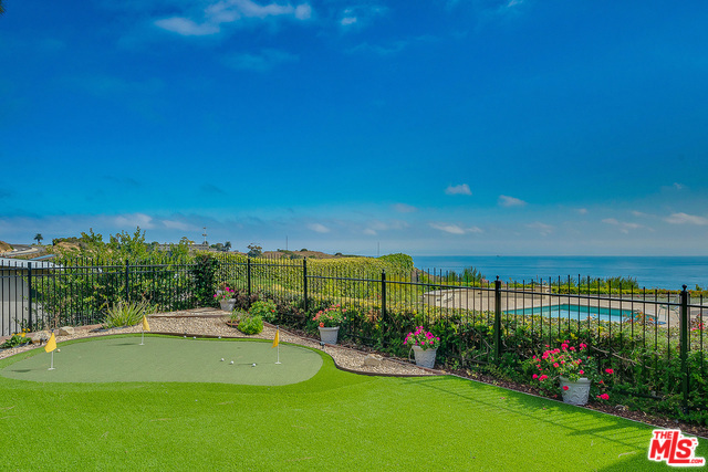 30945 RUE VALOIS, Rancho Palos Verdes, California 90275, 4 Bedrooms Bedrooms, ,3 BathroomsBathrooms,Residential,Sold,RUE VALOIS,20539622