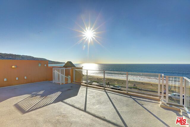 1600 ESPLANADE, Redondo Beach, California 90277, 3 Bedrooms Bedrooms, ,3 BathroomsBathrooms,Residential,Sold,ESPLANADE,17216260