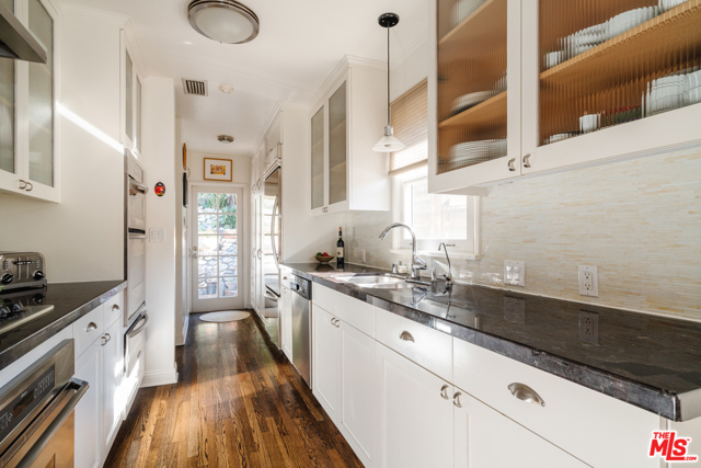 2 Bed Home for Sale in Los Angeles, California