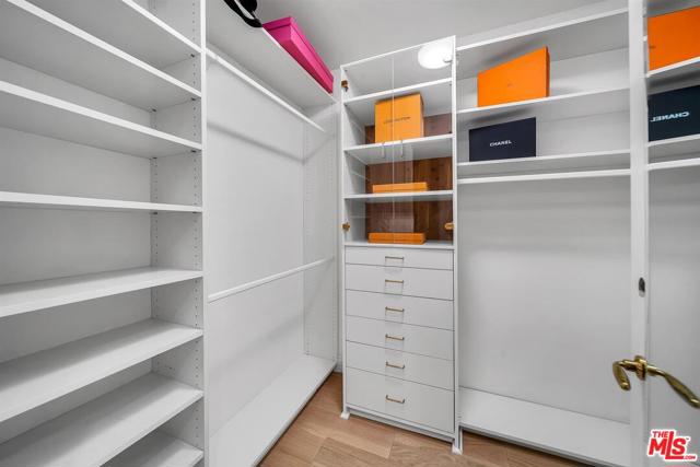 2 Bed Home for Sale in Los Angeles, California