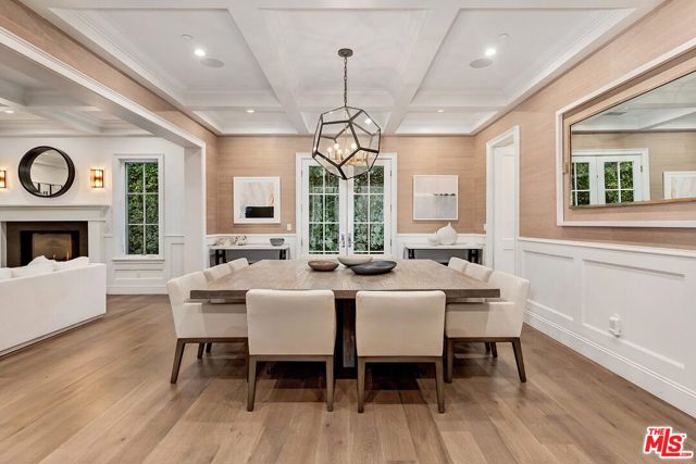 5 Bed Home for Sale in Los Angeles, California
