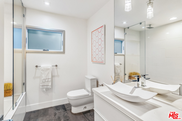 4 Bed Home for Sale in Venice, California