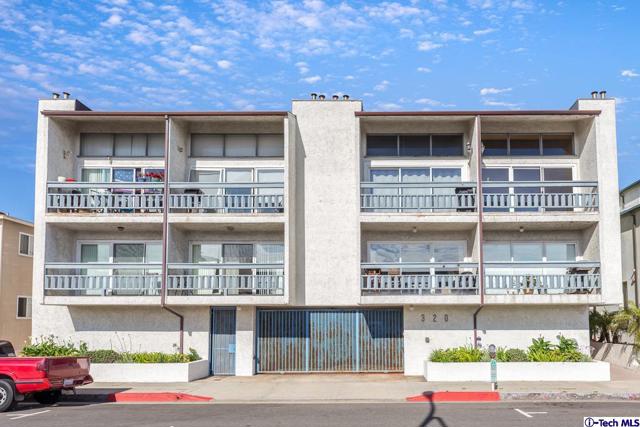 320 Hermosa Avenue, Hermosa Beach, California 90254, 2 Bedrooms Bedrooms, ,1 BathroomBathrooms,Residential,Sold,Hermosa,P0-317003141