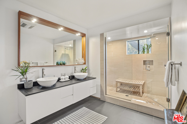 4 Bed Home for Sale in Los Angeles, California