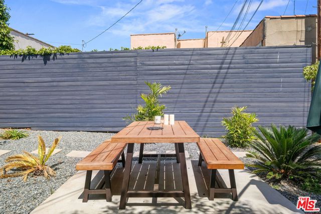  Income Home for Sale in Los Angeles, California