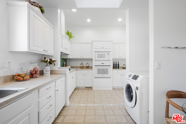 3 Bed Home for Sale in Topanga, California
