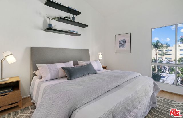 2 Bed Home for Sale in Los Angeles, California
