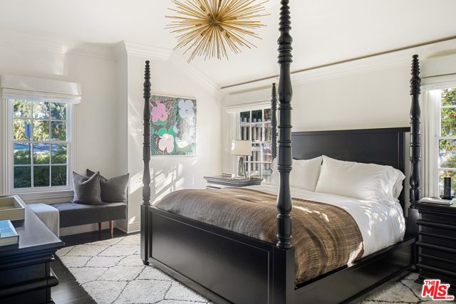 5 Bed Home for Sale in Beverly Hills, California