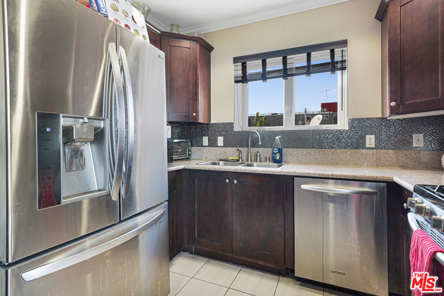 2 Bed Home for Sale in Los Angeles, California