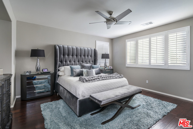 4 Bed Home for Sale in Lake Balboa, California