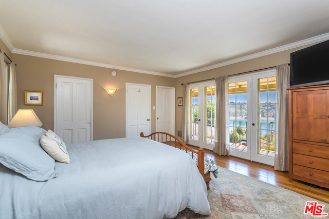 3 Bed Home for Sale in Los Angeles, California