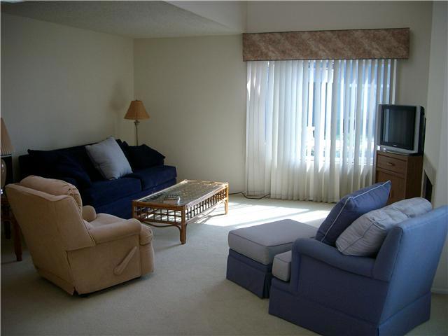 http://media.crmls.org/mediaz/C370DCF3-2578-4B0F-BCA7-0E68CB349F7D.jpg