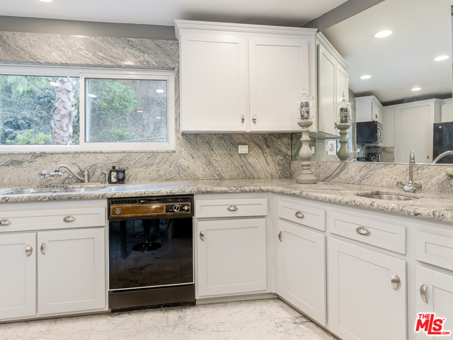 5718 Ravenspur Drive, Rancho Palos Verdes, California 90275, 2 Bedrooms Bedrooms, ,2 BathroomsBathrooms,Residential,Sold,Ravenspur,20643322