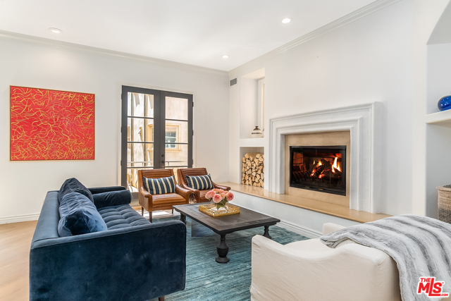 5 Bed Home for Sale in Venice, California