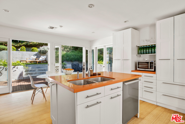 3 Bed Home for Sale in Los Angeles, California