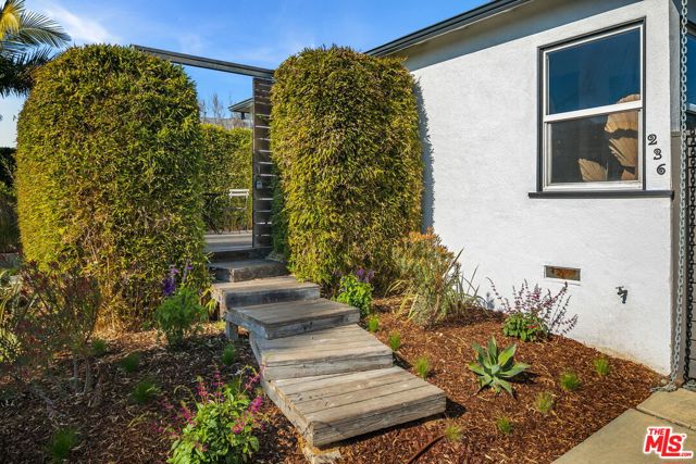 2 Bed Home for Sale in Venice, California