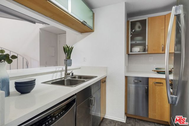 2 Bed Home for Sale in Los Angeles, California