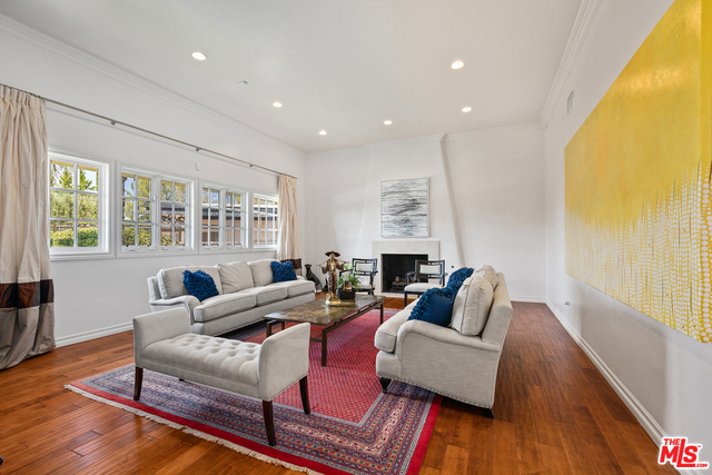 5 Bed Home for Sale in Encino, California