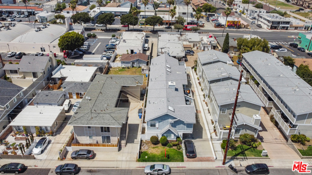 2417 Vanderbilt Lane, Redondo Beach, California 90278, 3 Bedrooms Bedrooms, ,3 BathroomsBathrooms,Residential,Sold,Vanderbilt,21723444