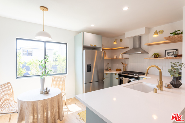 2 Bed Home for Sale in Venice, California