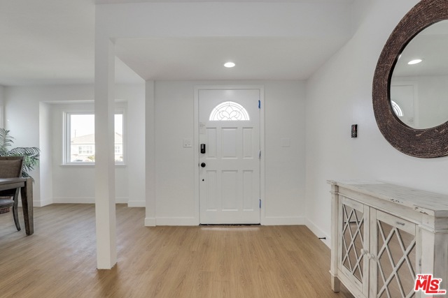 4 Bed Home for Sale in Hawthorne, California