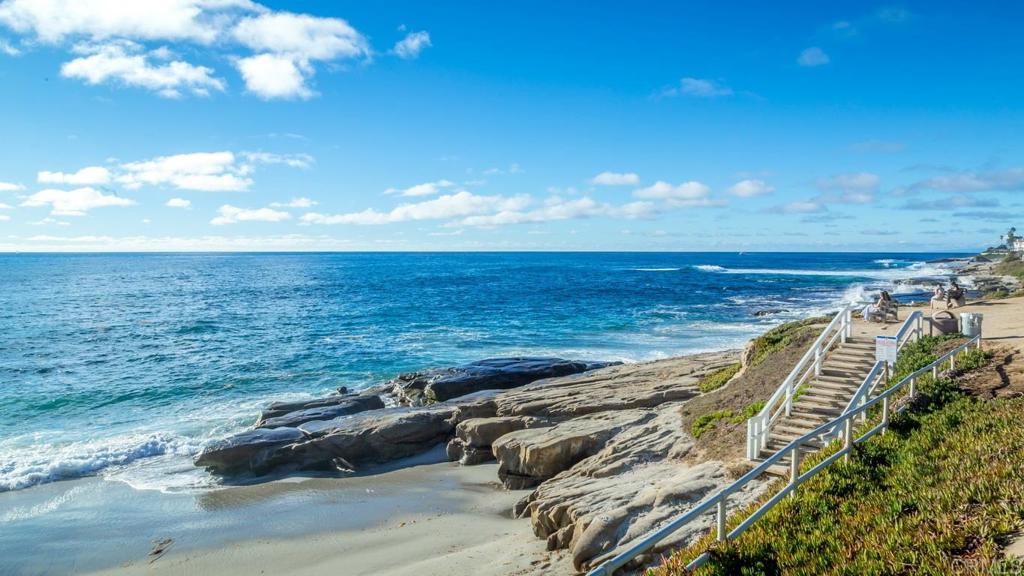 6611 NEPTUNE PLACE, LA JOLLA, CA 92037