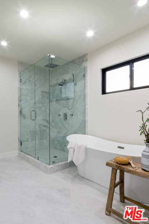 3 Bed Home for Sale in Sherman Oaks, California